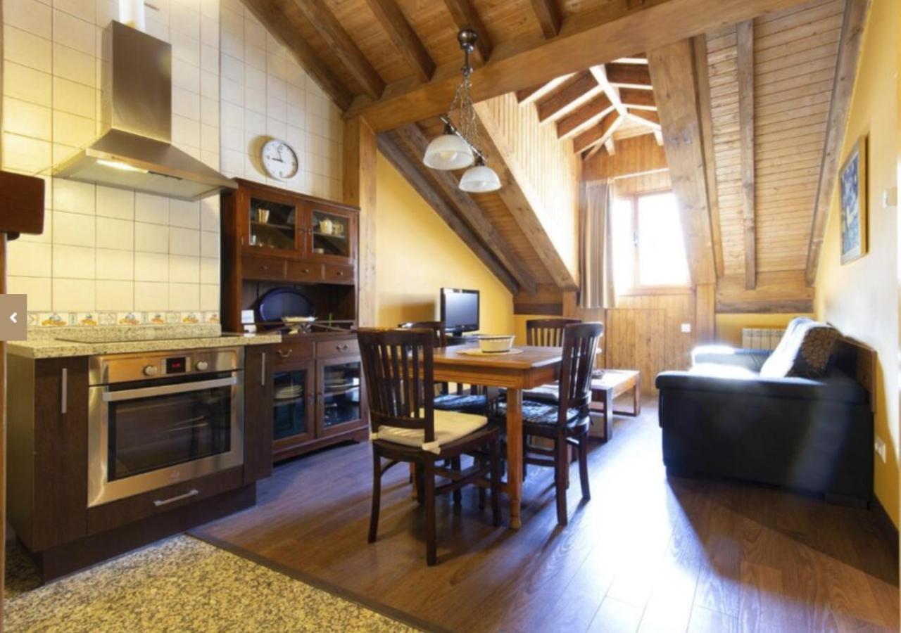Apartamentos Rurales Les Martes Фелечоса Экстерьер фото