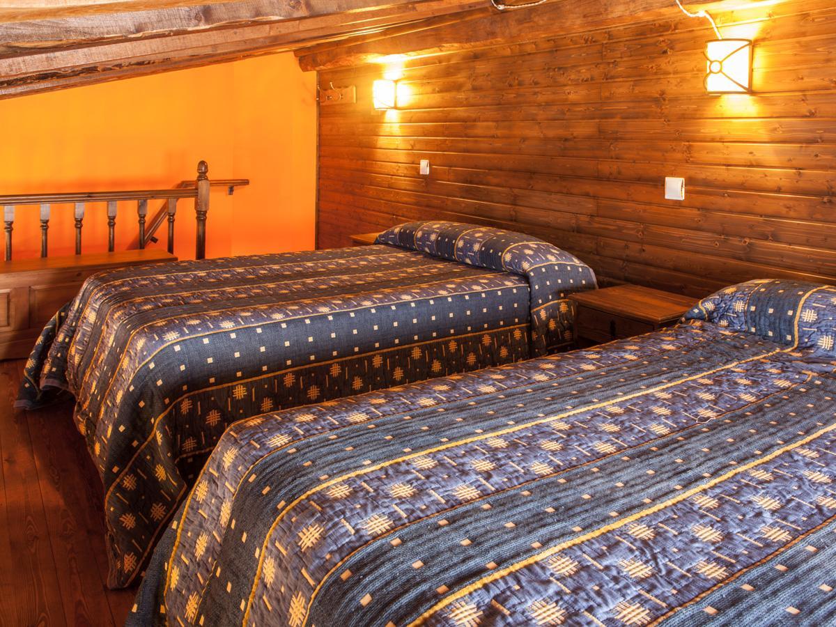 Apartamentos Rurales Les Martes Фелечоса Экстерьер фото